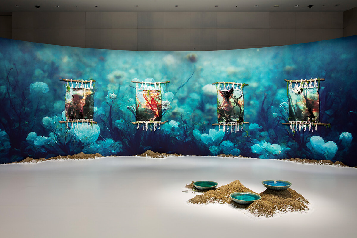 銀座のシャネル・ネクサス・ホールに出現した「創造の庭園」へ